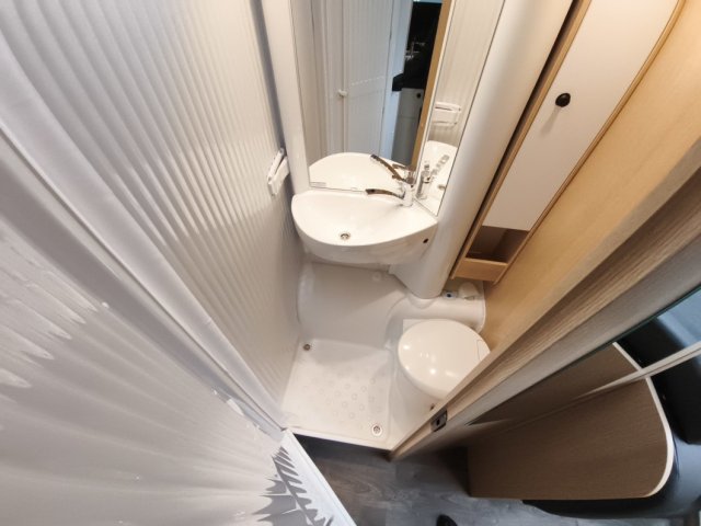 Sunlight V 66 Adventure Edition - Photo 10