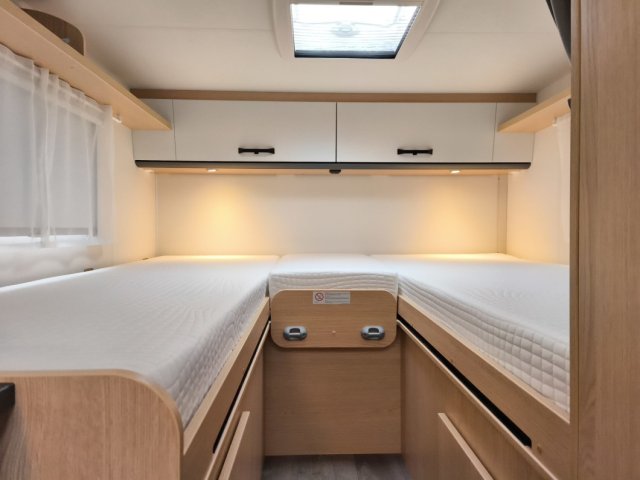 Sunlight V 66 Adventure Edition - Photo 12