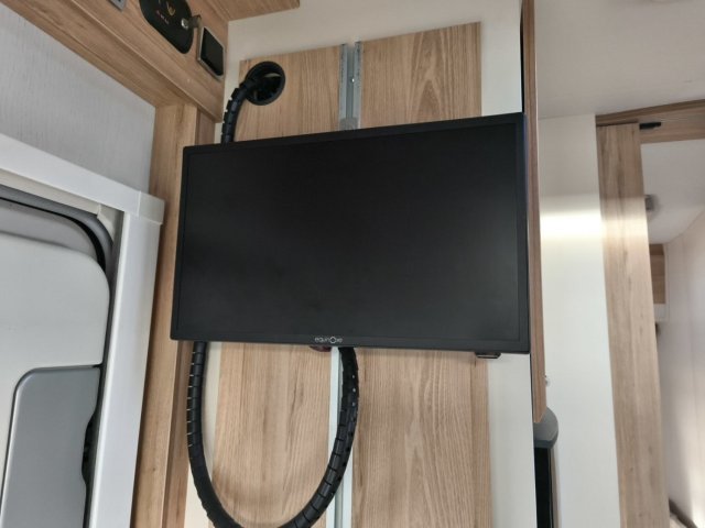 Bavaria Tren-D T716P Class - Photo 11