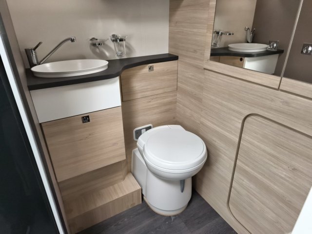 Challenger 250 Start Edition - Photo 13