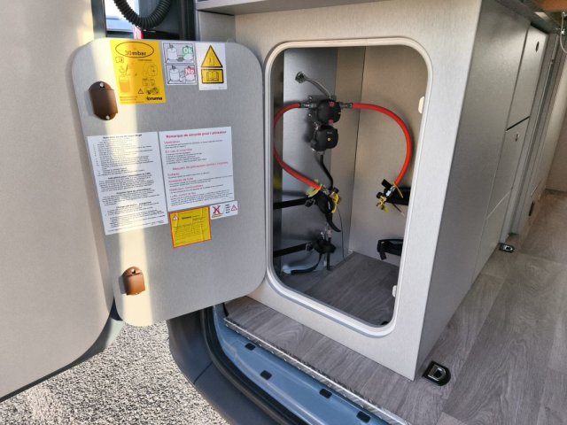 Hymer Camper Vans / Hymercar Free 600 S Campus - Photo 17