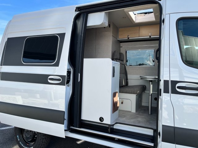 Hymer Camper Vans / Hymercar Grand Canyon S 4X4 - Photo 11