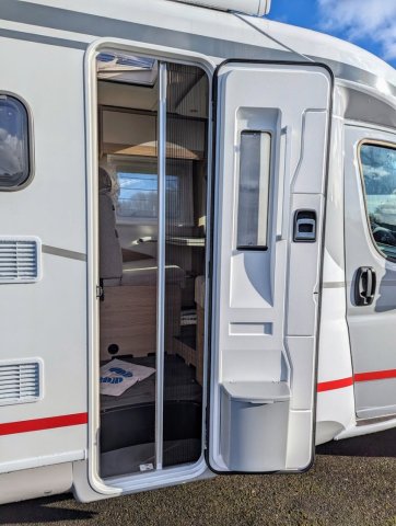LMC Cruiser V 646 - Photo 9