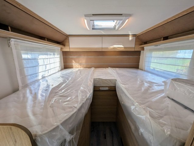 LMC Cruiser V 646 - Photo 16