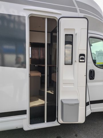 LMC Tourer H 663 G 70eme Anniversaire - Photo 14