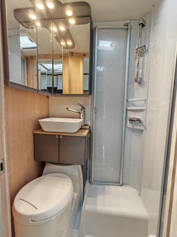 LMC Tourer H 663 G 70eme Anniversaire - Photo 25