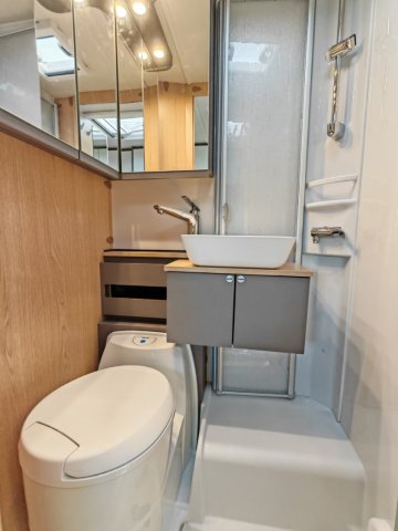 LMC Tourer H 663 G 70eme Anniversaire - Photo 26