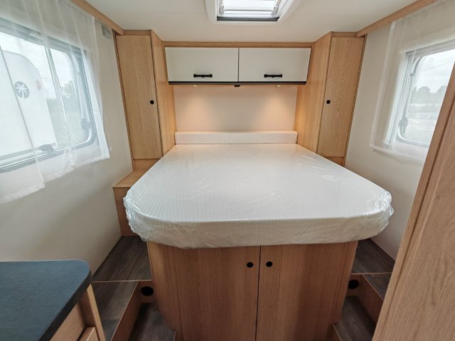 Sunlight V 69 Adventure Edition - Photo 17