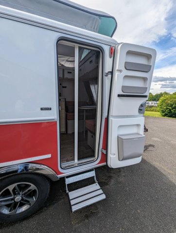 Eriba Touring 310 Tango Red - Photo 9
