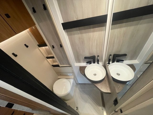 Burstner Signature SFT 7.5 - Photo 9