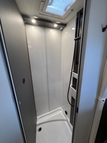 Burstner Camping-Car t690 td B66 - Photo 11