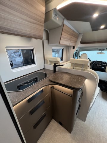 Burstner Camping-Car t690 td B66 - Photo 12