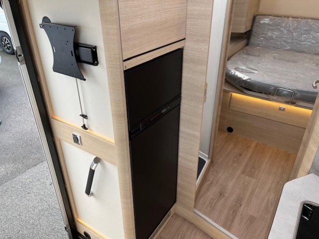 Rapido 696 F 65 Ans - Photo 11