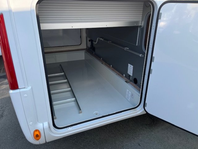 Rapido 696 F Ultimate Line - Photo 2