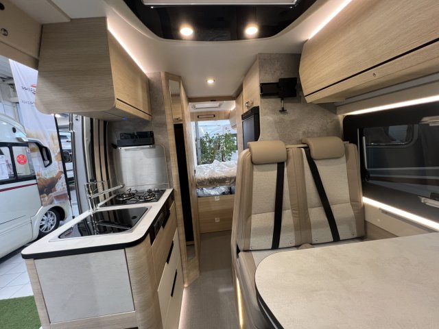 Rapido Van V55 - Photo 5