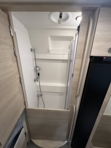 Rapido Van V55 - Photo 10