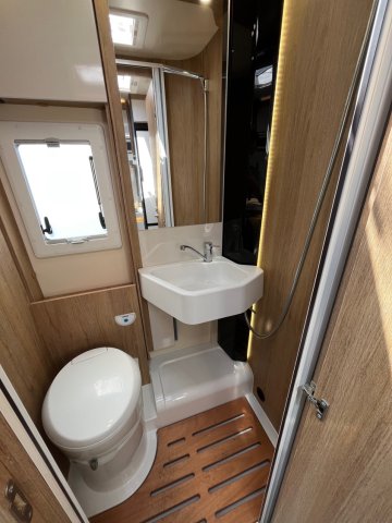 Roller Team Zefiro 285 TL FORD - Photo 14