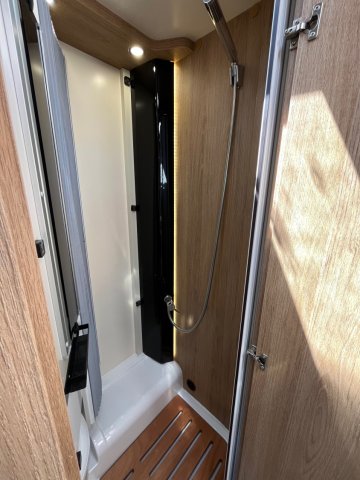 Roller Team Zefiro 285 TL FORD - Photo 15