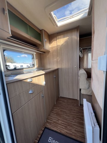 Burstner Averso Fifty 420 TS 420ts SERIE - Photo 3