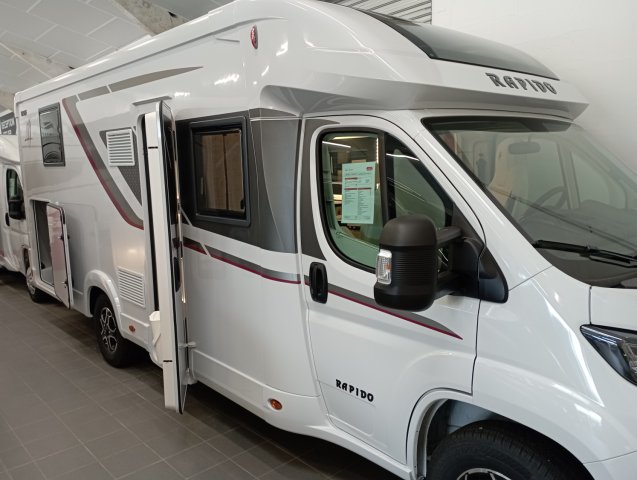 Rapido 696 F - Photo 1