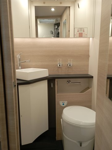 Rapido 696 F - Photo 9