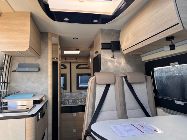 Rapido Van V55 - Photo 9