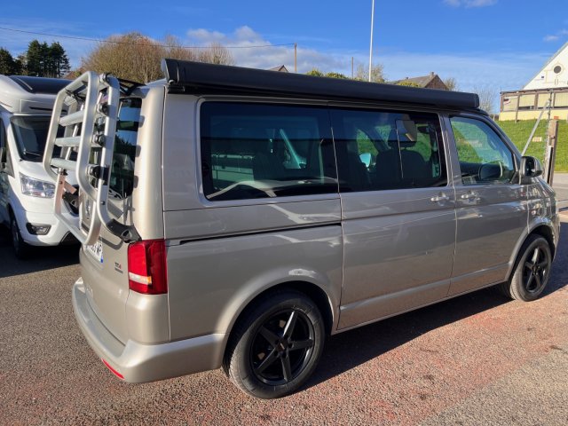 Volkswagen T5 california - Photo 2