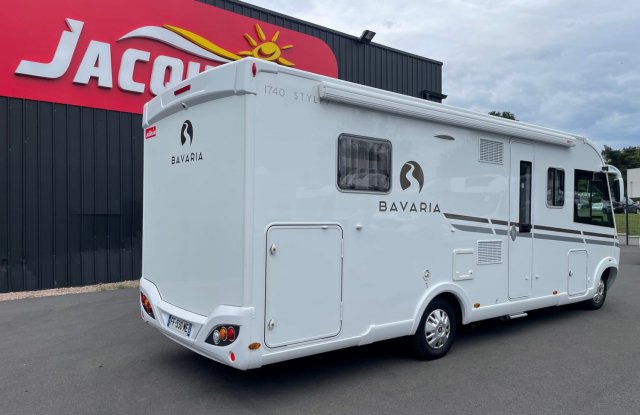 Bavaria Initial I740FC Style - Photo 4