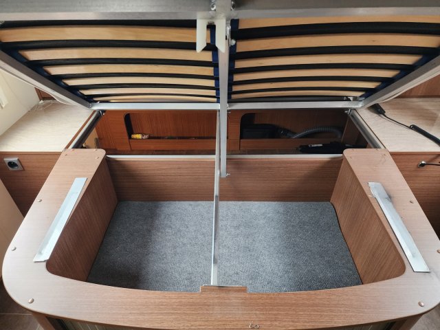 Burstner Aviano I 727 i727 - Photo 16