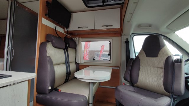Hymer Camper Vans / Hymercar Ayers Rock - Photo 6