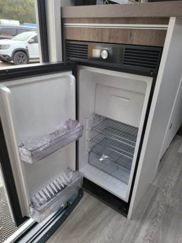 Benimar Yrteo 861 CAMPING CAR - Photo 5