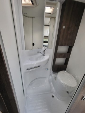 Benimar Yrteo 861 CAMPING CAR - Photo 7