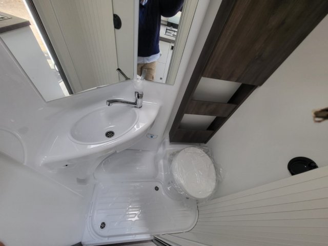 Benimar Yrteo 861 CAMPING CAR - Photo 8