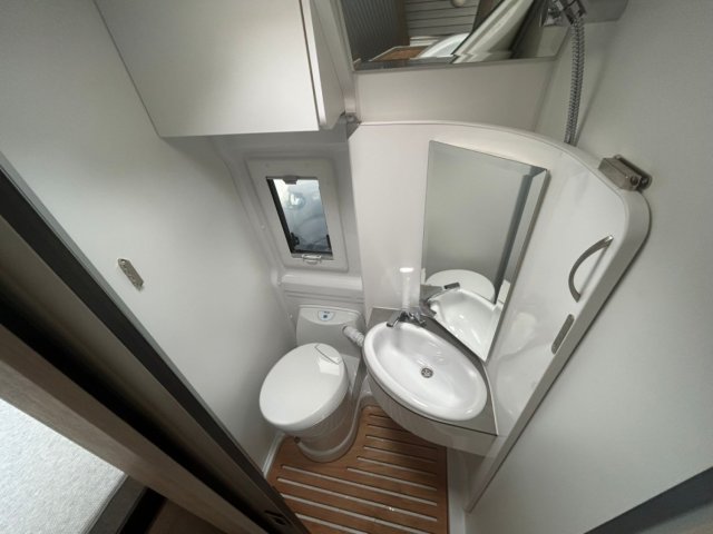 Clever Vans Celebration 600 FOURGON AMENAGE - Photo 8