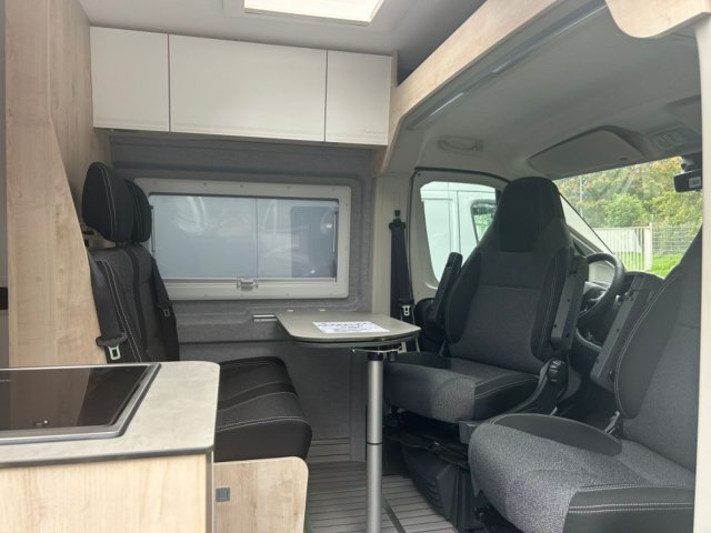 Clever Vans Runner 636 FOURGON AMENAGE - Photo 3