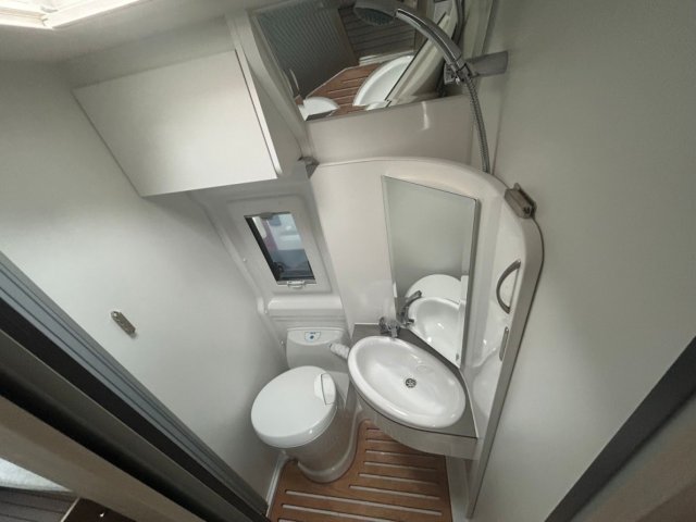 Clever Vans Runner 636 FOURGON AMENAGE - Photo 8