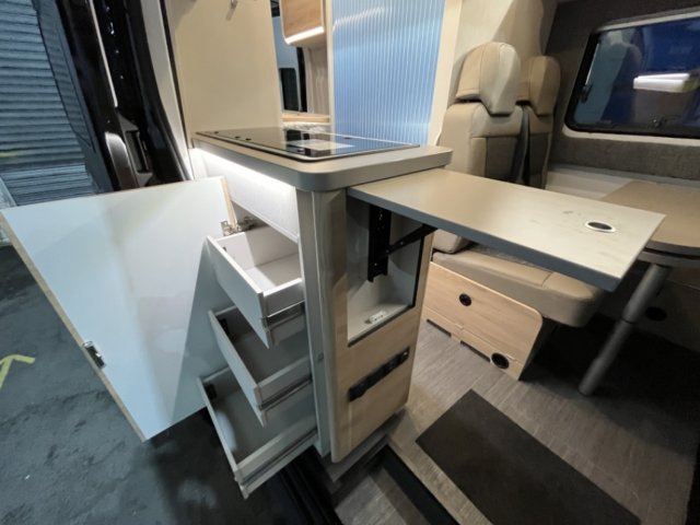 Dethleffs Globetrail CVD 590 FOURGON AMENAGE BOITE AUTOMATIQUE - Photo 4
