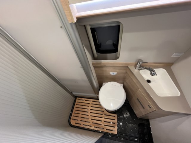 Dethleffs Globetrail CVD 590 FOURGON AMENAGE BOITE AUTOMATIQUE - Photo 8