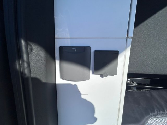 Laika Fourgon Van AMENAGE COSMO PLUS - Photo 3