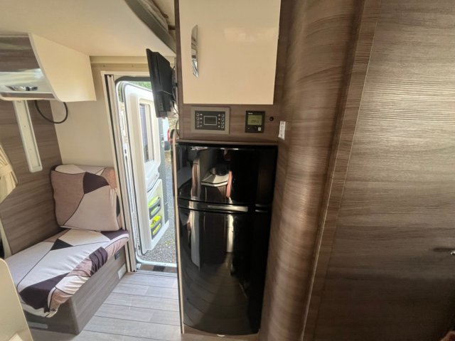 Mc Louis Yearling 83 G CAMPING CAR - Photo 12