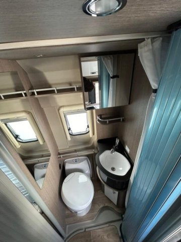 Possl 2 Win R Plus FOURGON AMENAGE TOIT RELEVABLE - Photo 3