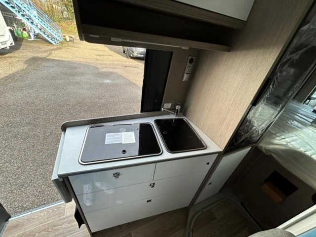 Possl 2 Win R Plus FOURGON AMENAGE TOIT RELEVABLE - Photo 12