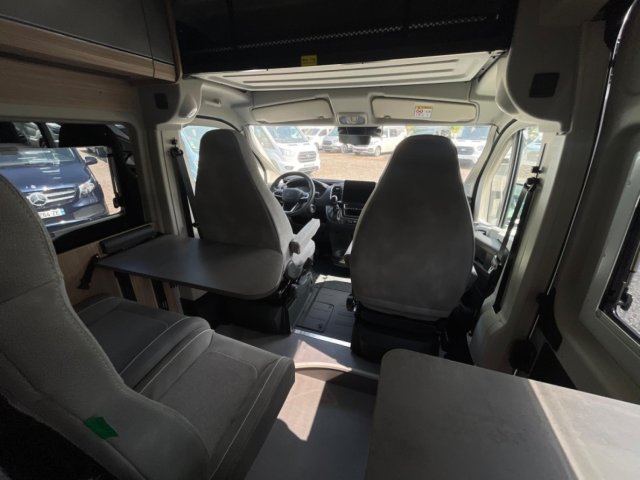 Possl Summit 600 L Shine FOURGON AMENAGE E - Photo 6