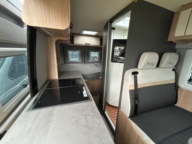 Possl Summit 600 Plus FOURGON AMENAGE FRENCH EDITION - Photo 6