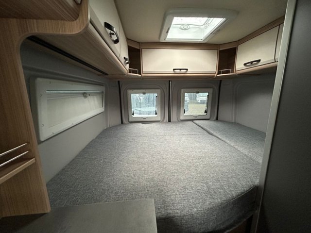 Possl Summit 600 Plus FOURGON AMENAGE FRENCH EDITION - Photo 8