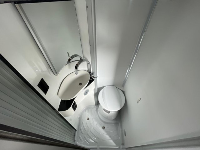 Possl Summit 600L Shine FOURGON AMENAGE 600 L E - Photo 3