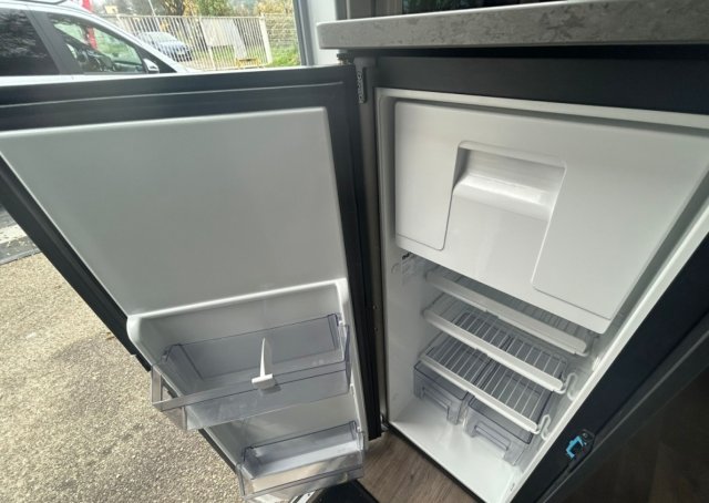 Sunlight Cliff 600 FOURGON AMENAGE - Photo 5