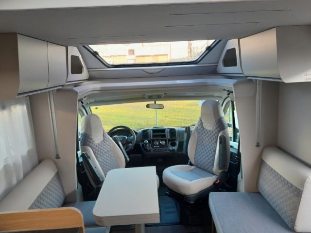 Adria Matrix Axess 650 DC Profilé - Photo 3