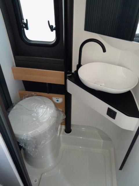 Adria Twin 600 SPB Fourgon - Photo 13