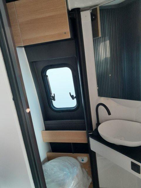 Adria Twin 640 SLB Fourgon - Photo 12